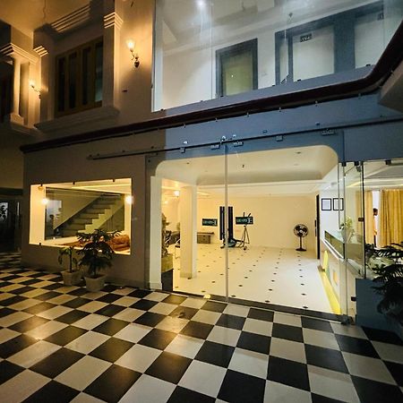 The Lavish Stay Varanasi Dış mekan fotoğraf