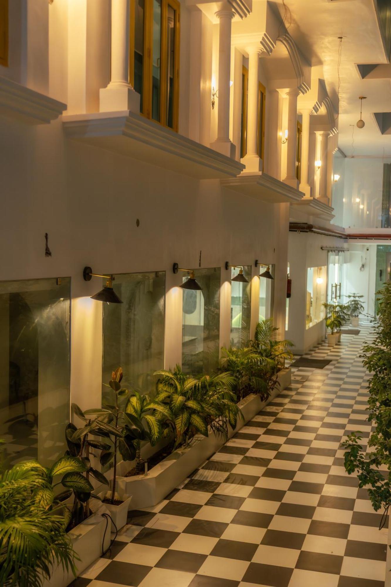 The Lavish Stay Varanasi Dış mekan fotoğraf